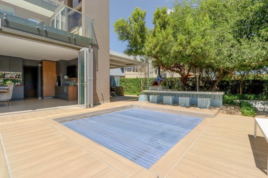 6 Bedroom Property for Sale in The Islands Estates North West